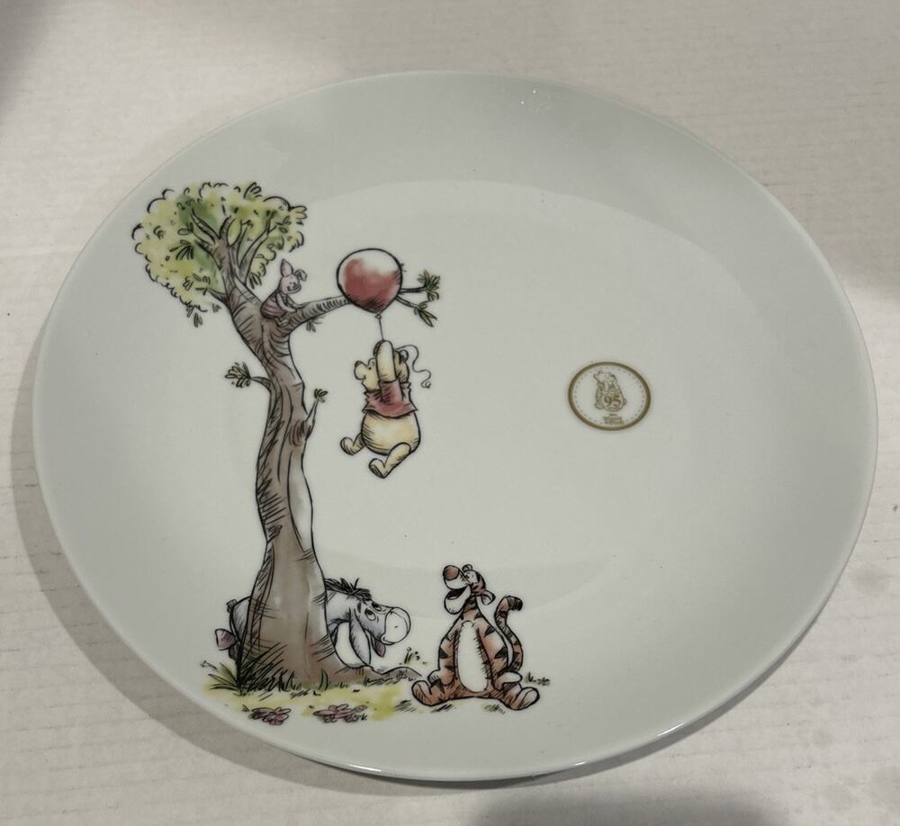 Disney Winnie the Pooh Exploring, 95th Anniversary, Dinner Plate 10-1/2" NWT